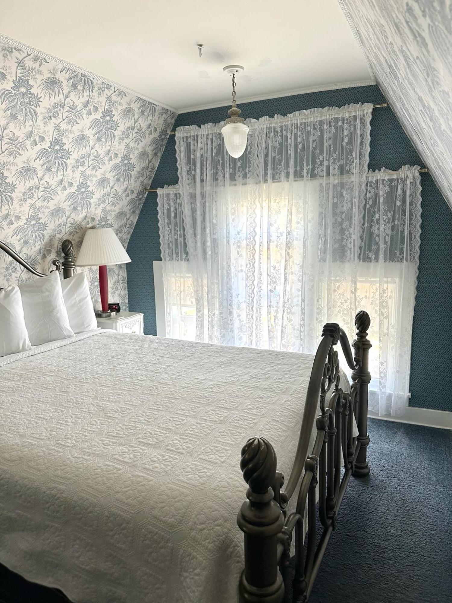 The Ginkgo Tree Bed and Breakfast Mount Pleasant Eksteriør billede